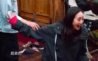 黄磊吃瓜动图,趣味瞬间，笑点满满