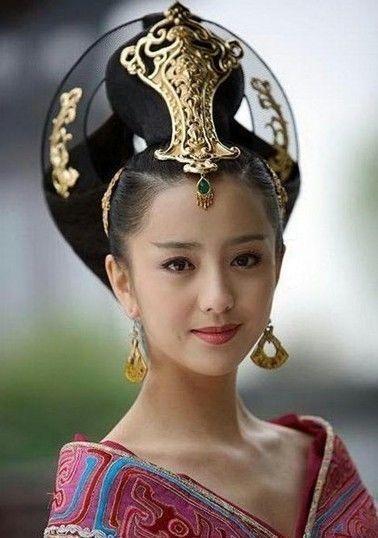 新疆那个女明星,璀璨星空下的民族之光