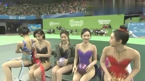 明星体操秀,闪耀舞台，挑战极限的精彩瞬间